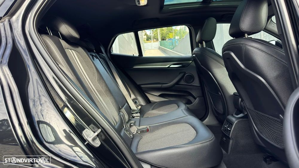 BMW X2 25 e xDrive Pack M - 40