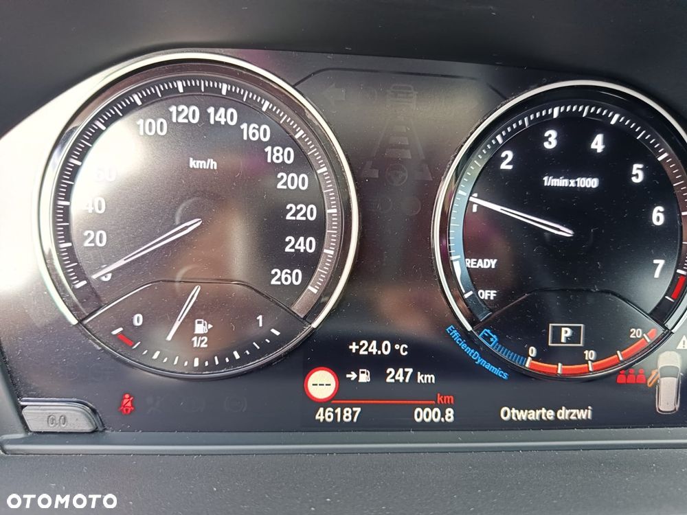 BMW X1 sDrive18i - 13