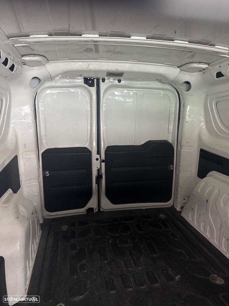 Fiat DOBLO XL CARGO 1.6 longa - 8