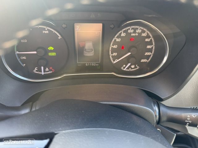 Toyota Yaris 1.5 HSD Comfort +P.Style+P.Techno - 13