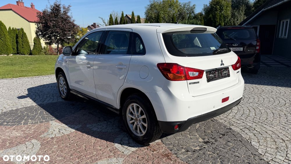 Mitsubishi ASX - 14