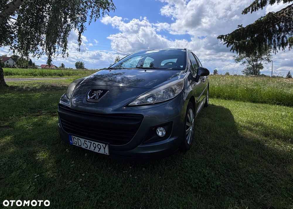 Peugeot 207 1.4 16V Trendy - 12