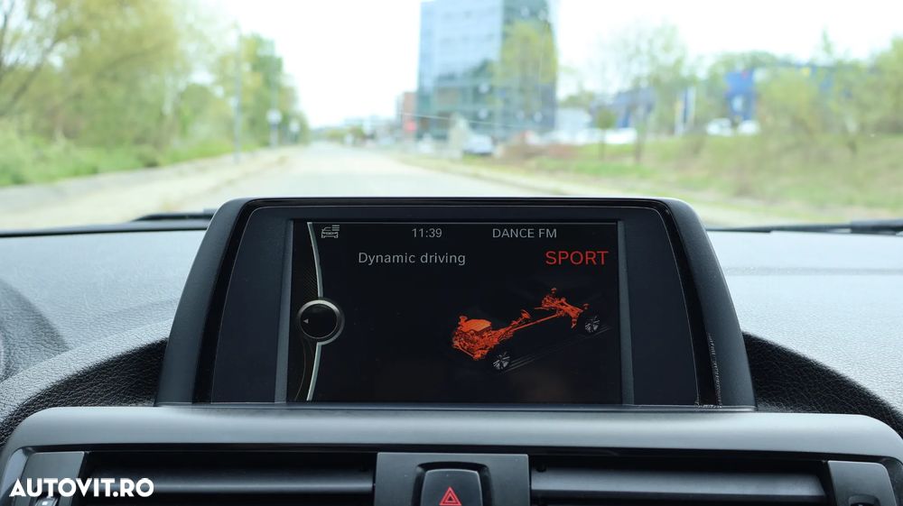 BMW Seria 1 118d Aut. - 29