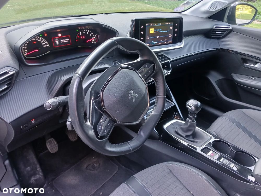 Peugeot 208 PureTech 100 Allure - 10