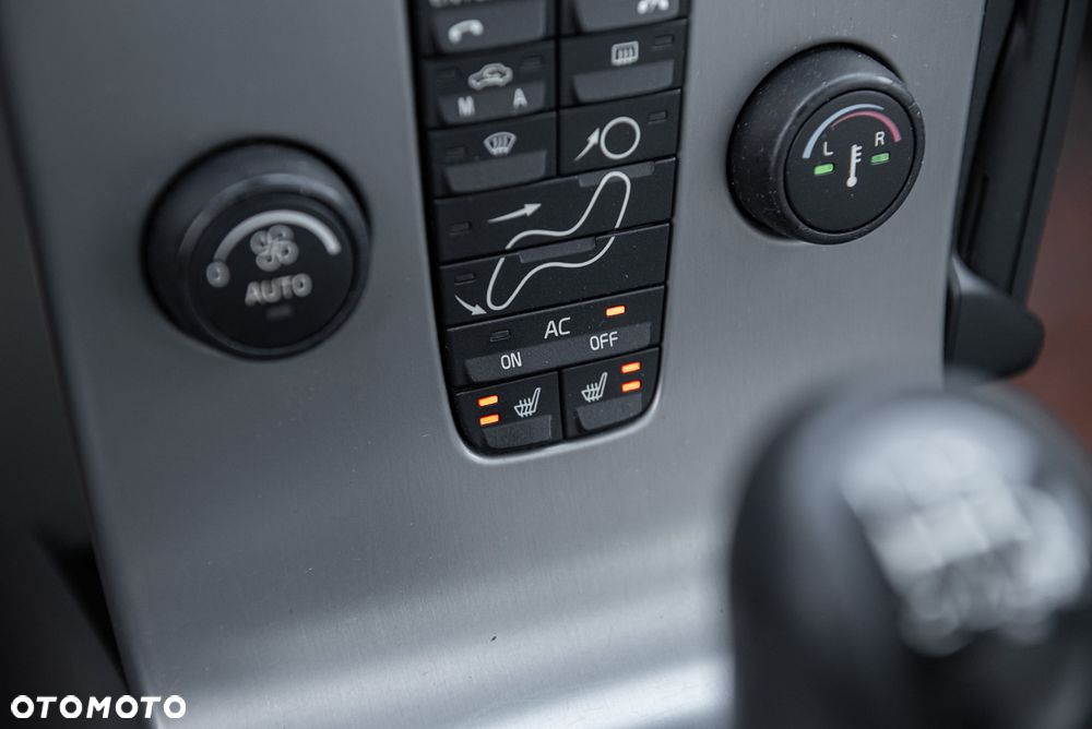 Volvo V50 T5 Momentum - 25