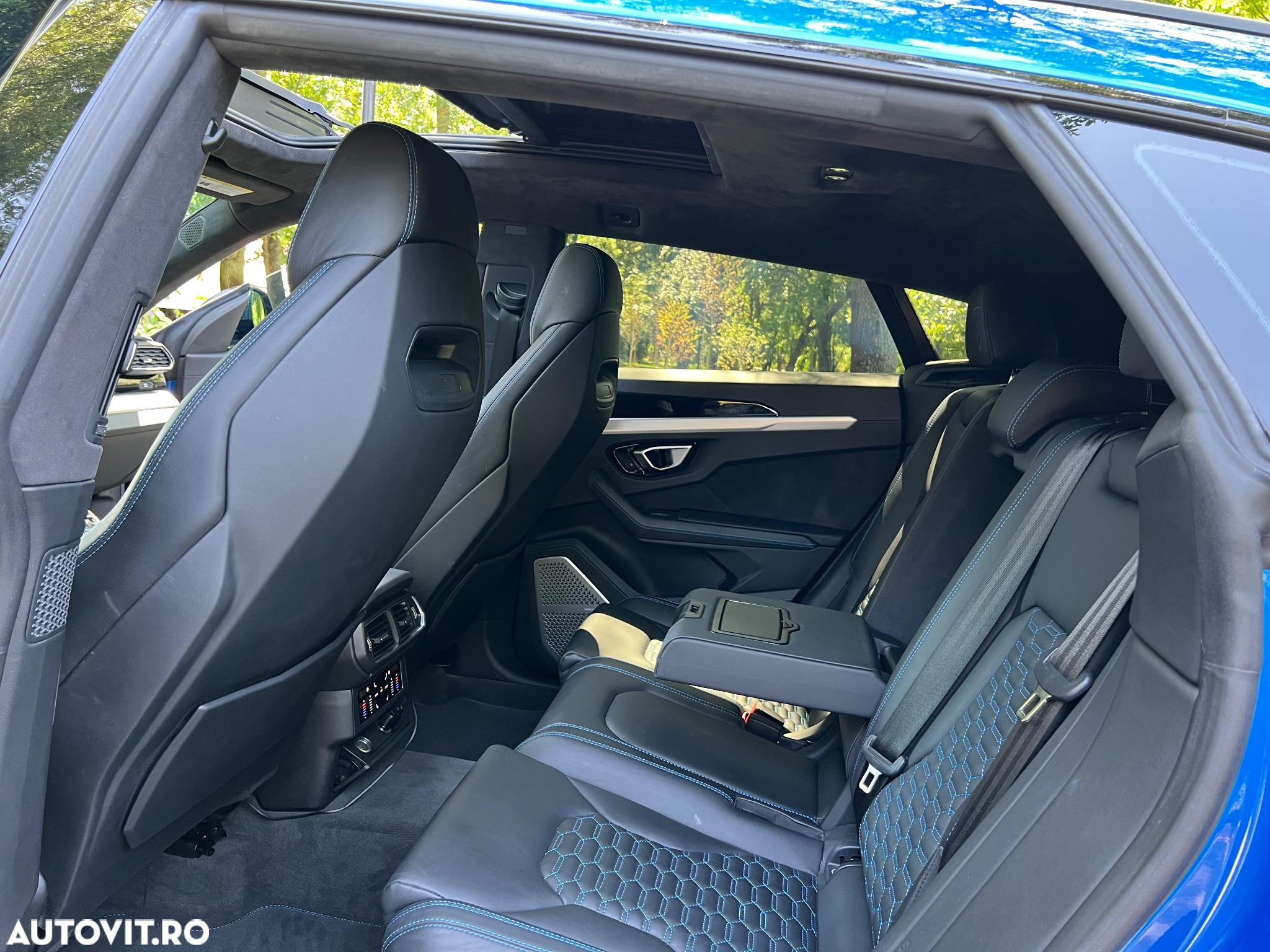 Lamborghini URUS Standard - 13
