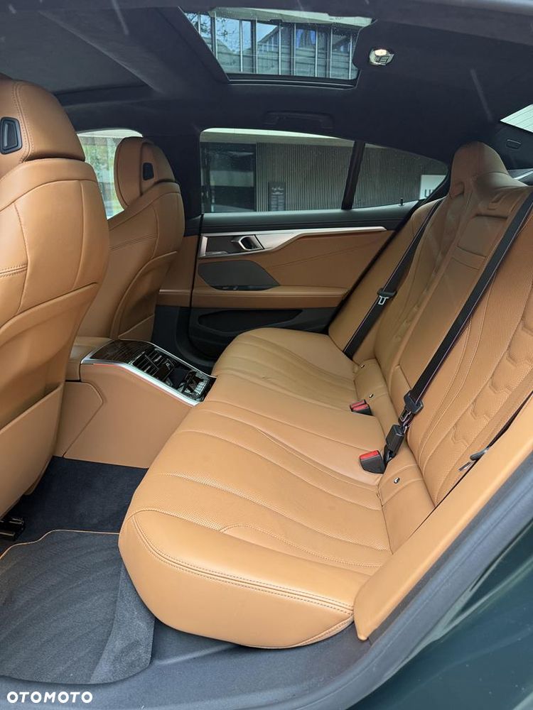 BMW Seria 8 - 30