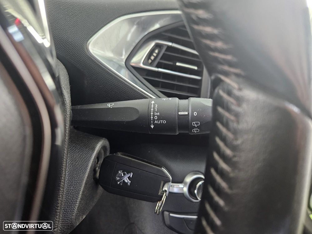 Peugeot 308 SW BlueHDi 120 Stop & Start Business-Line - 16