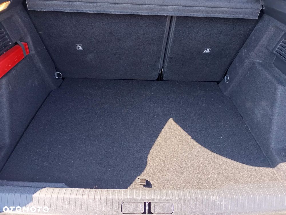 Citroën C4 BlueHDi 110 Stop&Start SHINE - 11