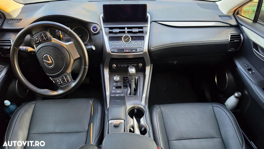 Lexus Seria NX - 4
