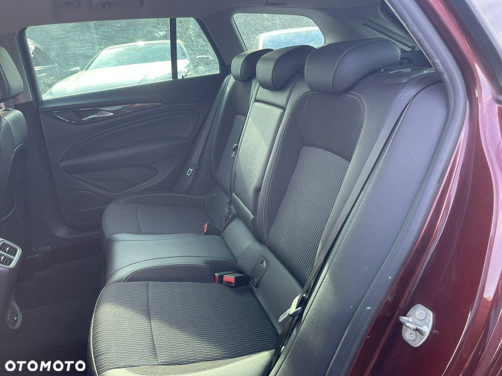 Opel Insignia 2.0 CDTI 4x4 ecoFLEX - 12