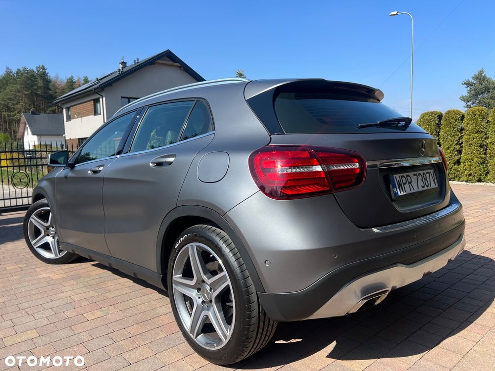 Mercedes-Benz GLA 200 7G-DCT AMG Line - 14