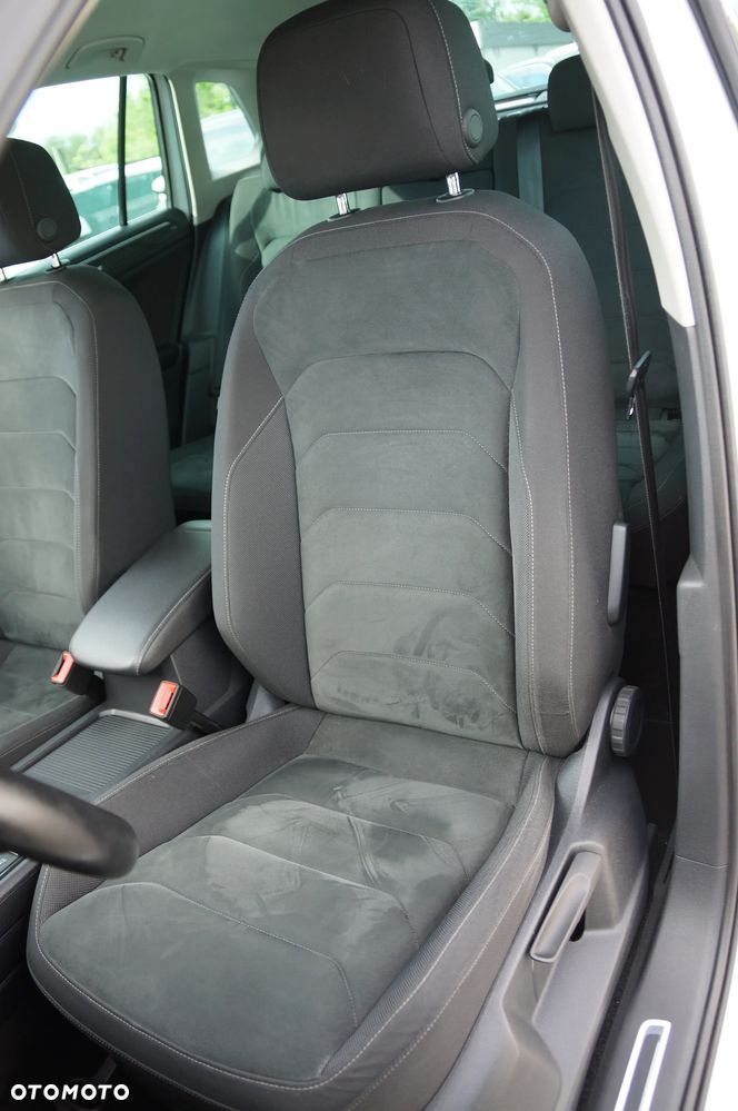 Volkswagen Tiguan 2.0 TDI SCR 4MOTION (BlueMotion Techn.) DSG Highline - 24