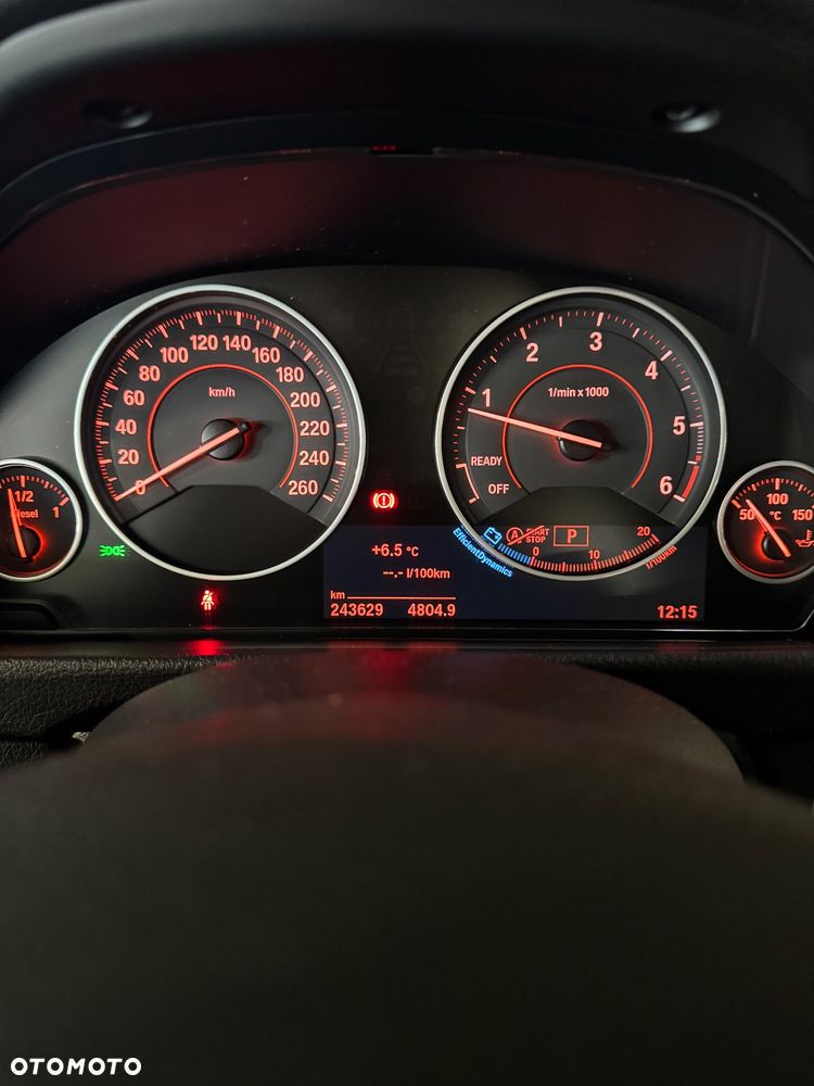 BMW Seria 3 320d xDrive Sport Line - 7