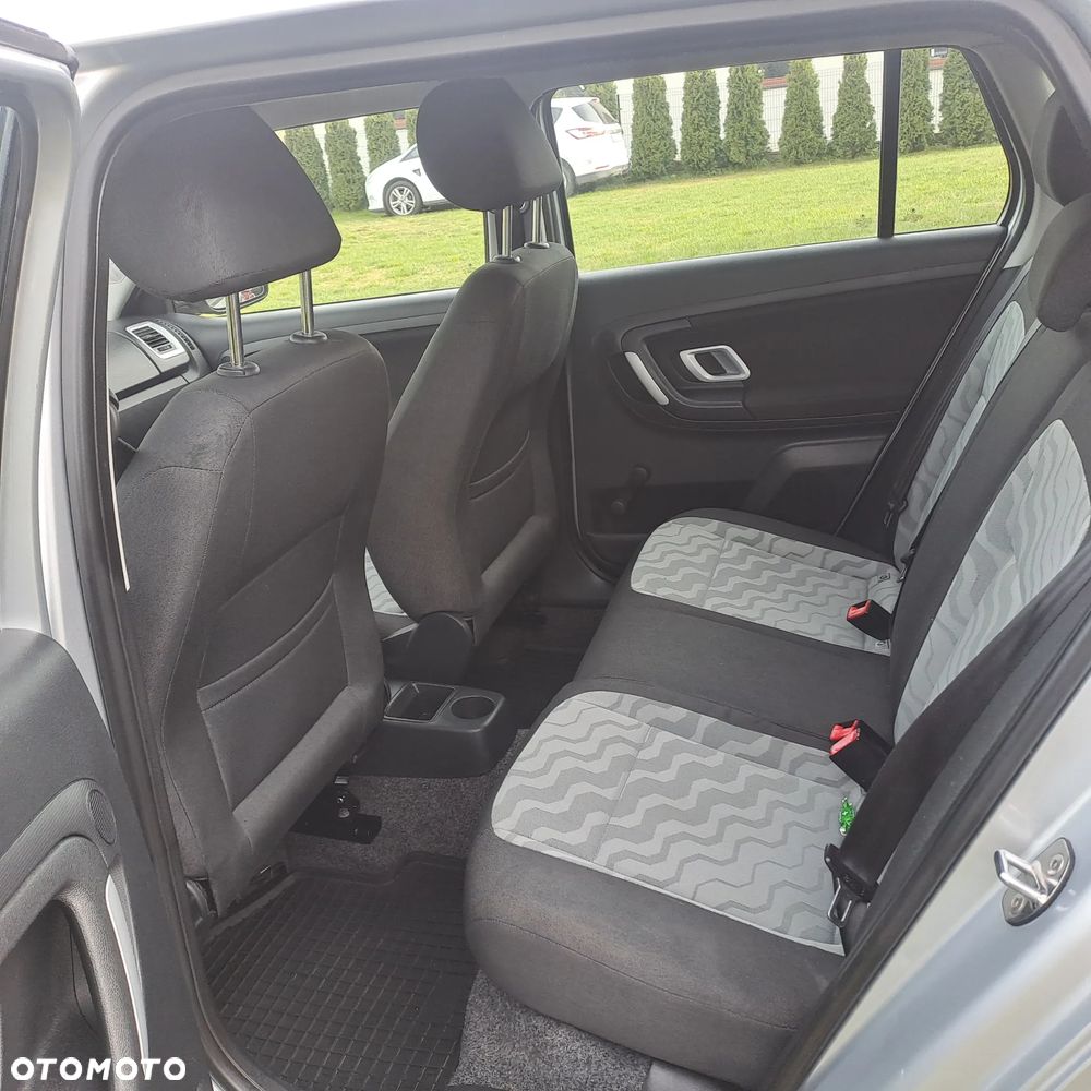 Skoda Fabia 1.4 16V Elegance Plus - 21