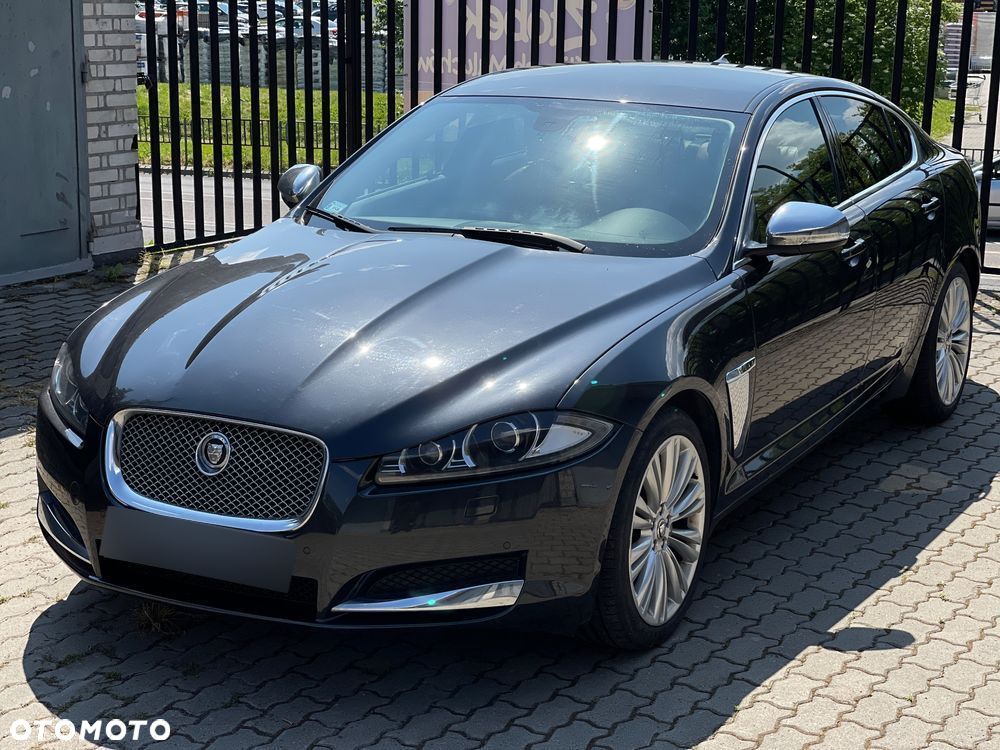 Jaguar XF - 1