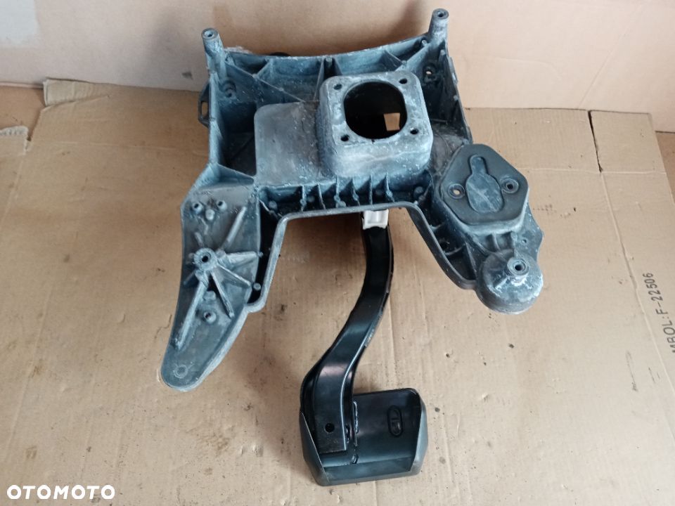 Pedał hamulca automat VW Touareg 7L0723031F - 3