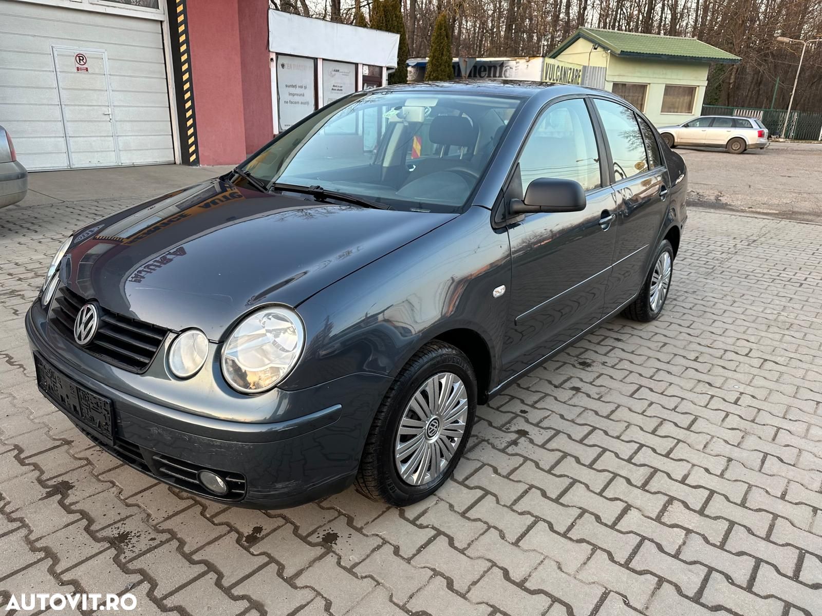 Volkswagen Polo 1.9 SDI Special - 1