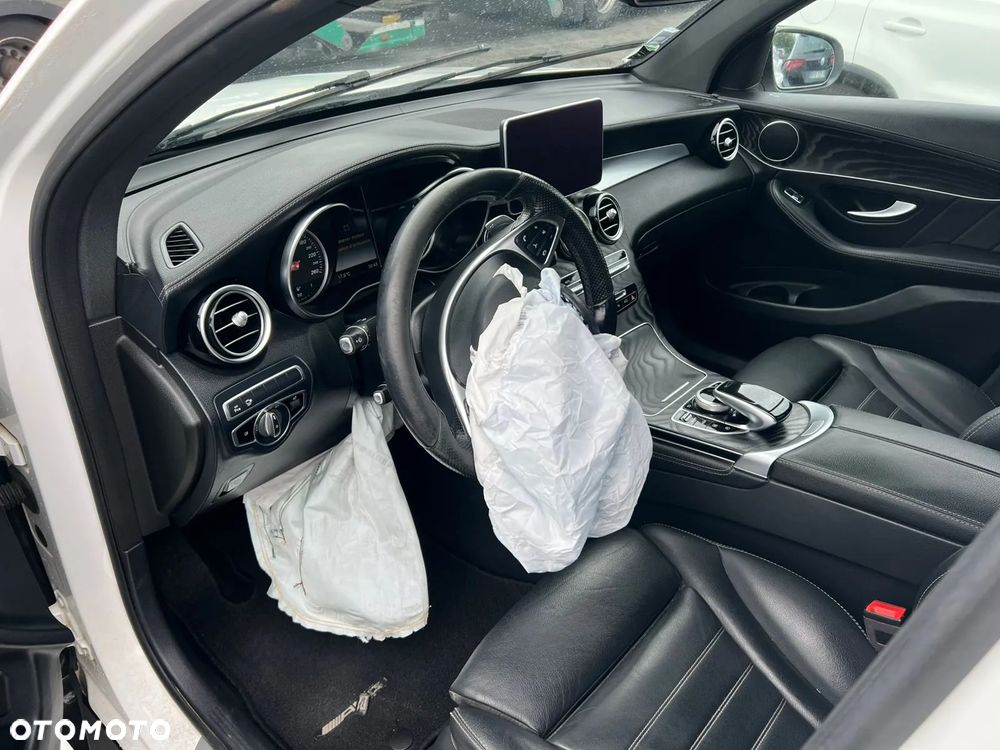 Mercedes-Benz GLC - 9