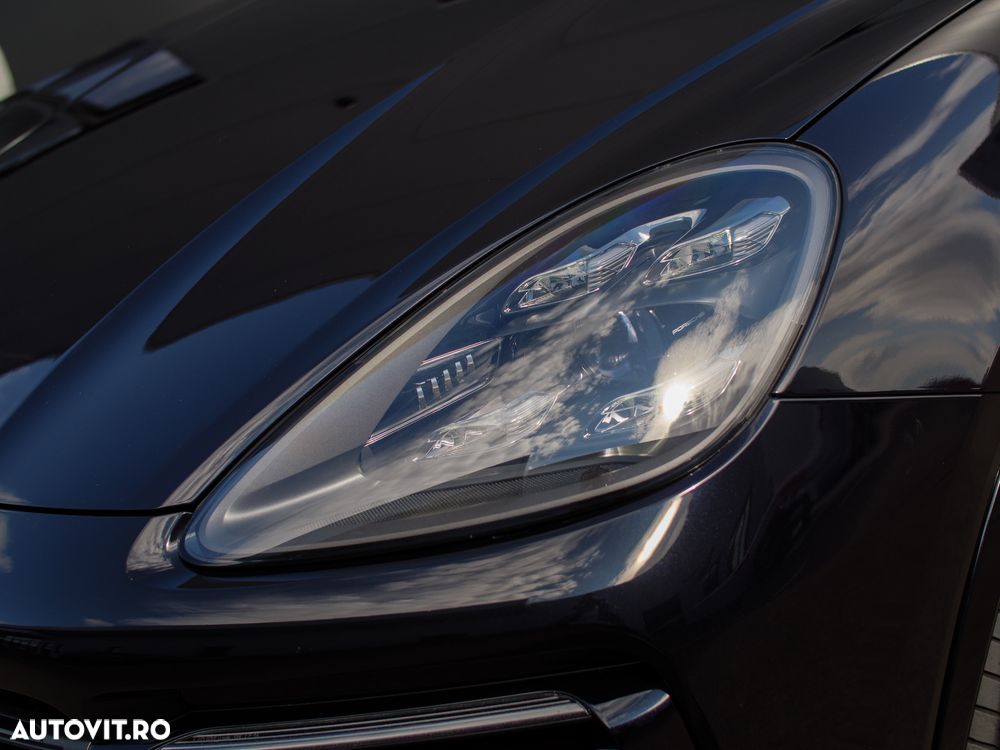 Porsche Cayenne - 31