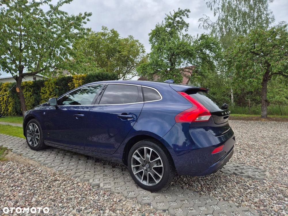 Volvo V40 D4 Drive-E Ocean Race - 5