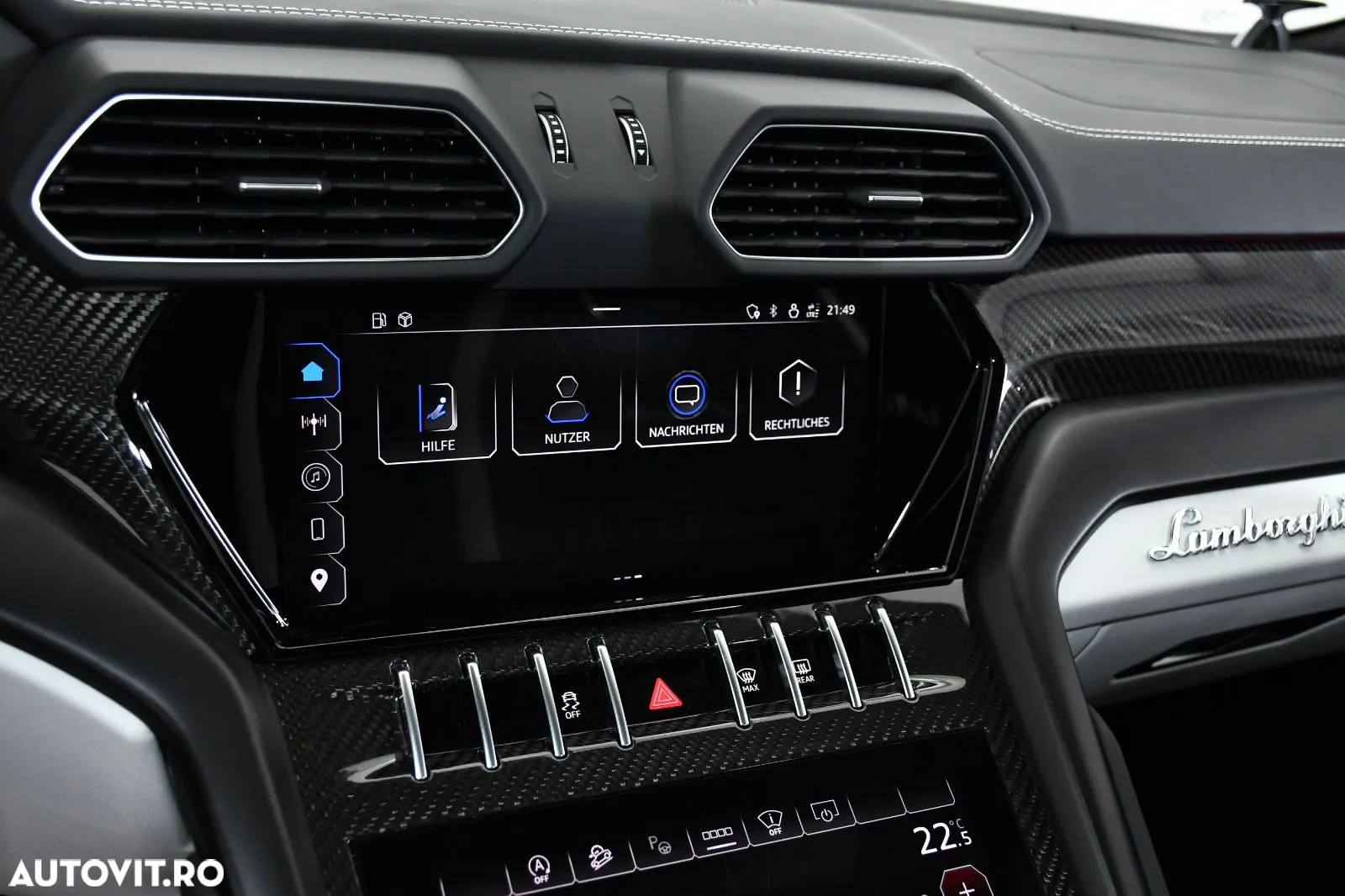 Lamborghini URUS - 28