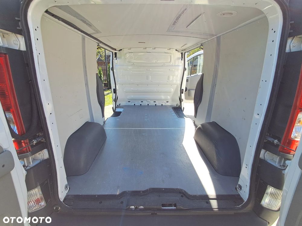 Renault Trafic - 13