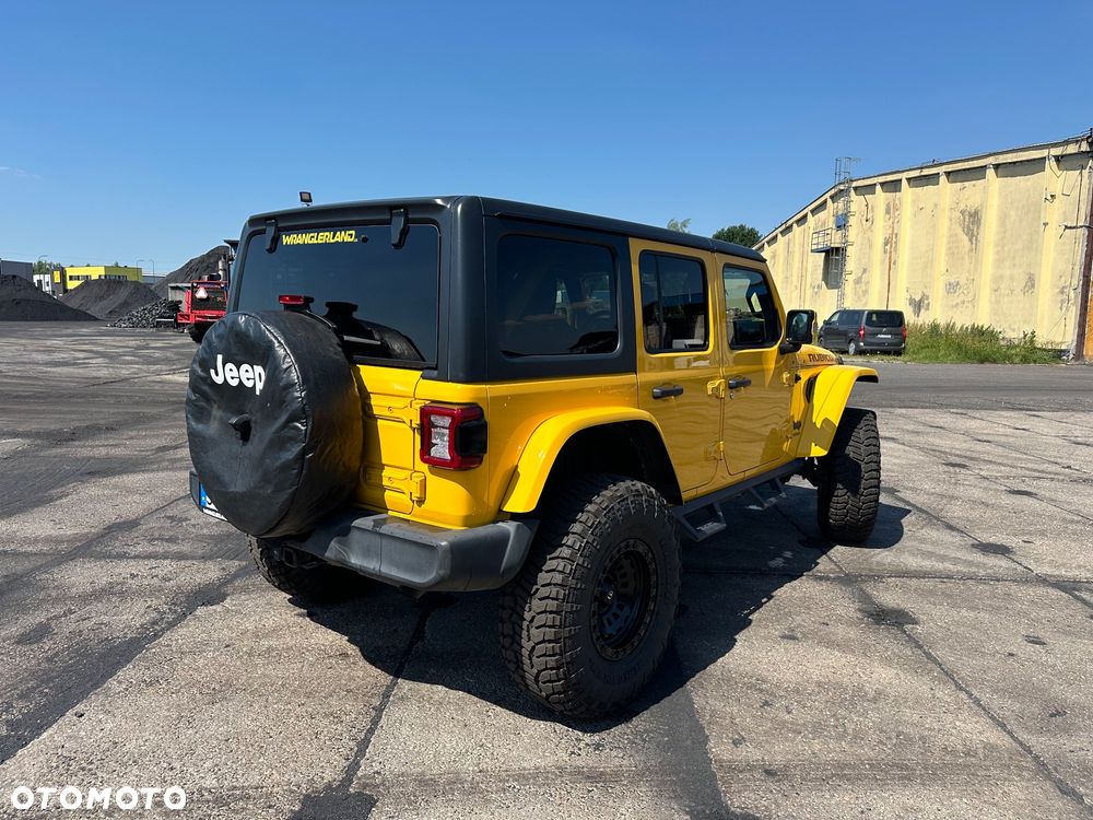 Jeep Wrangler - 5