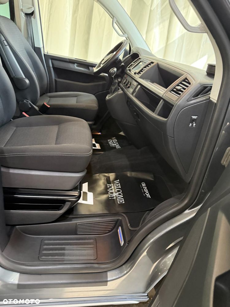 Volkswagen Multivan 2016 photo 5