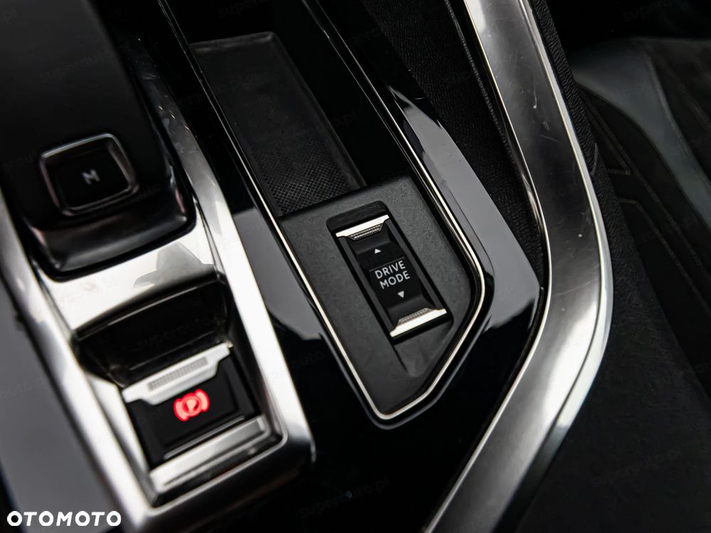 Peugeot 5008 1.6 PureTech GT S&S EAT8 - 22