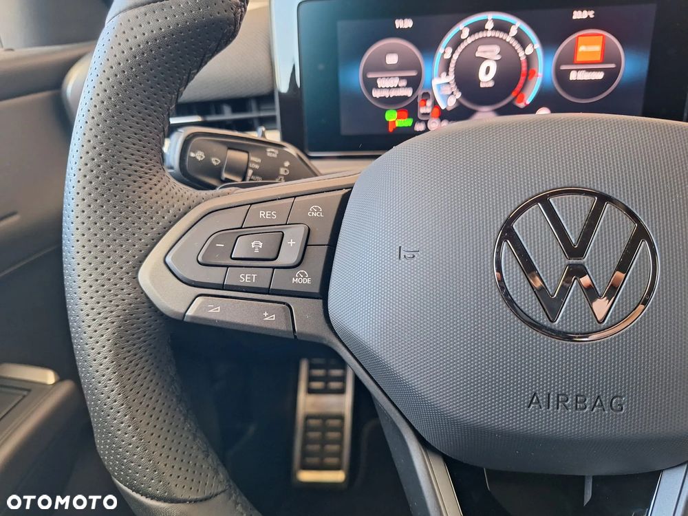 Volkswagen T-Roc - 13