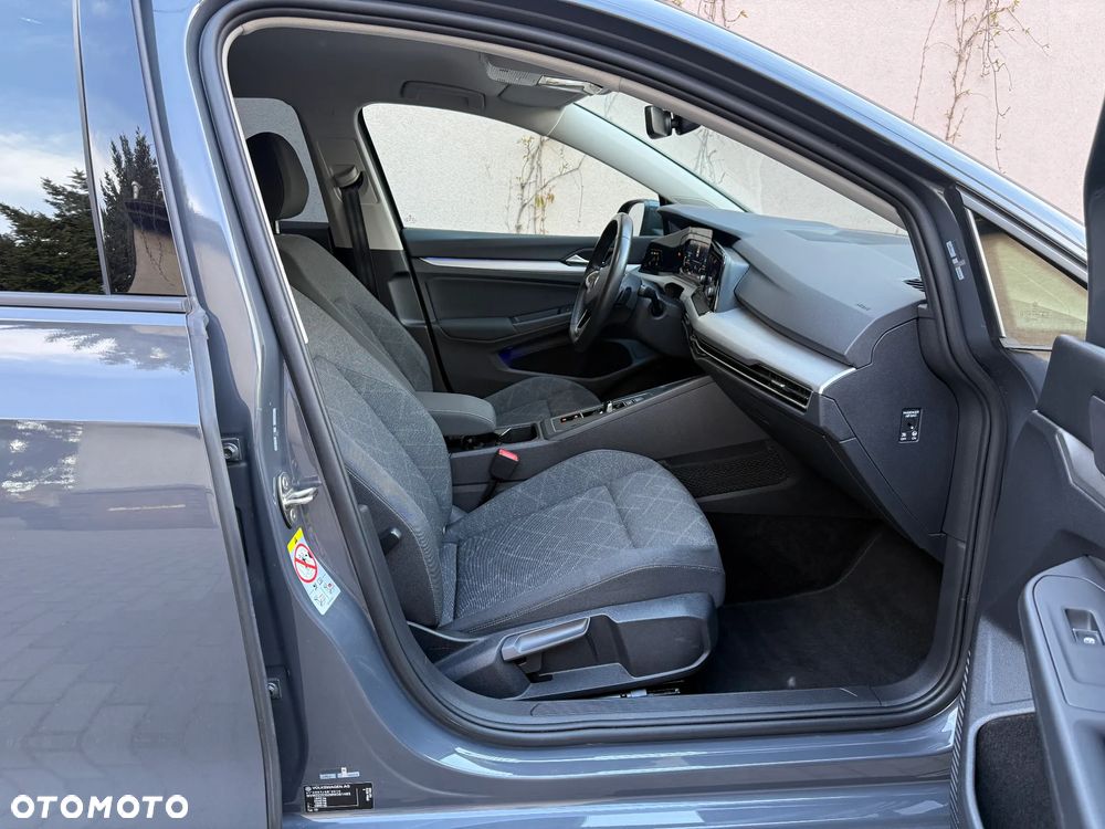 Volkswagen Golf 1.5 eTSI Life DSG - 13