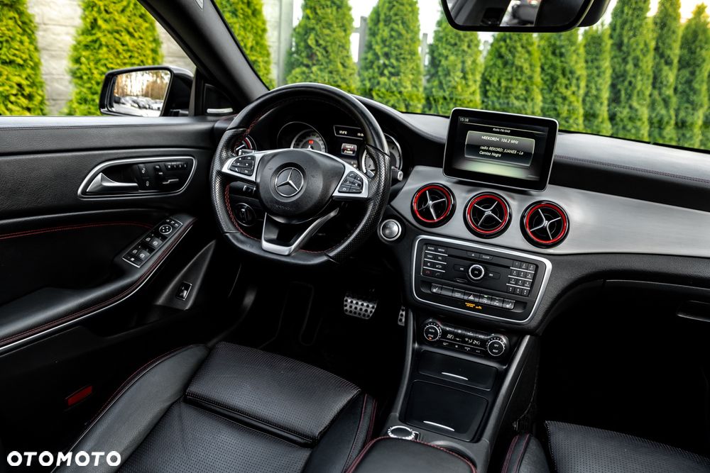Mercedes-Benz CLA 250 4Matic 7G-DCT Sport - 27