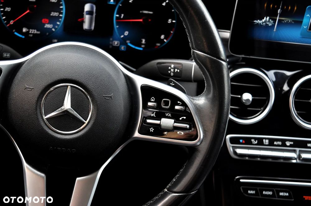 Mercedes-Benz Klasa C 220 d 4Matic 9G-TRONIC AMG Line - 30