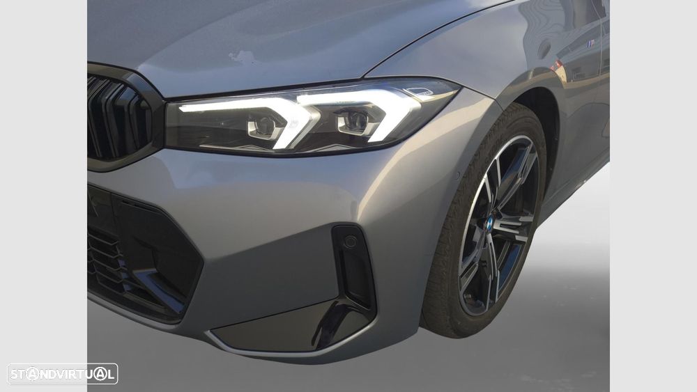 BMW 320 d Pack Desportivo M Auto - 16