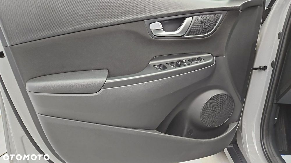 Hyundai Kona 1.6 T-GDI Smart DCT - 10