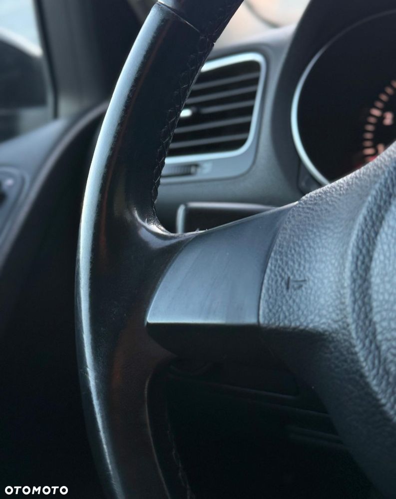 Volkswagen Golf - 19