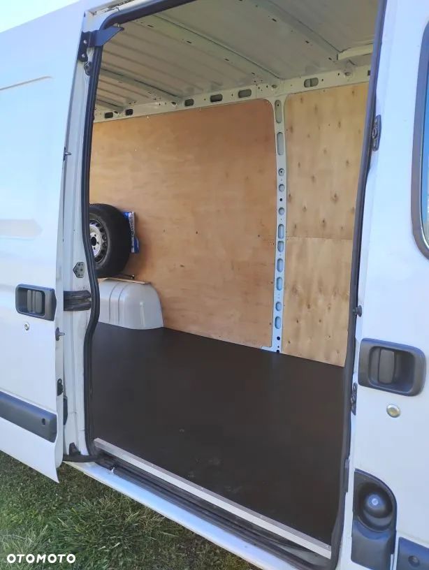 Renault Master Maxi - 11