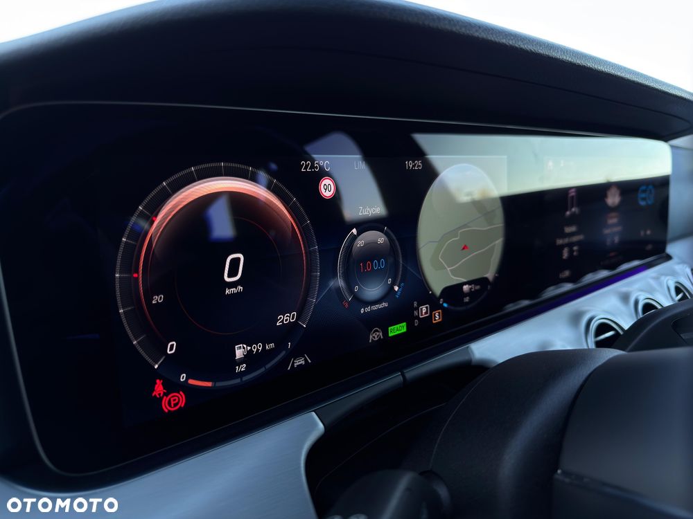 Mercedes-Benz Klasa E 300 de 4Matic 9G-TRONIC Night Edition - 29