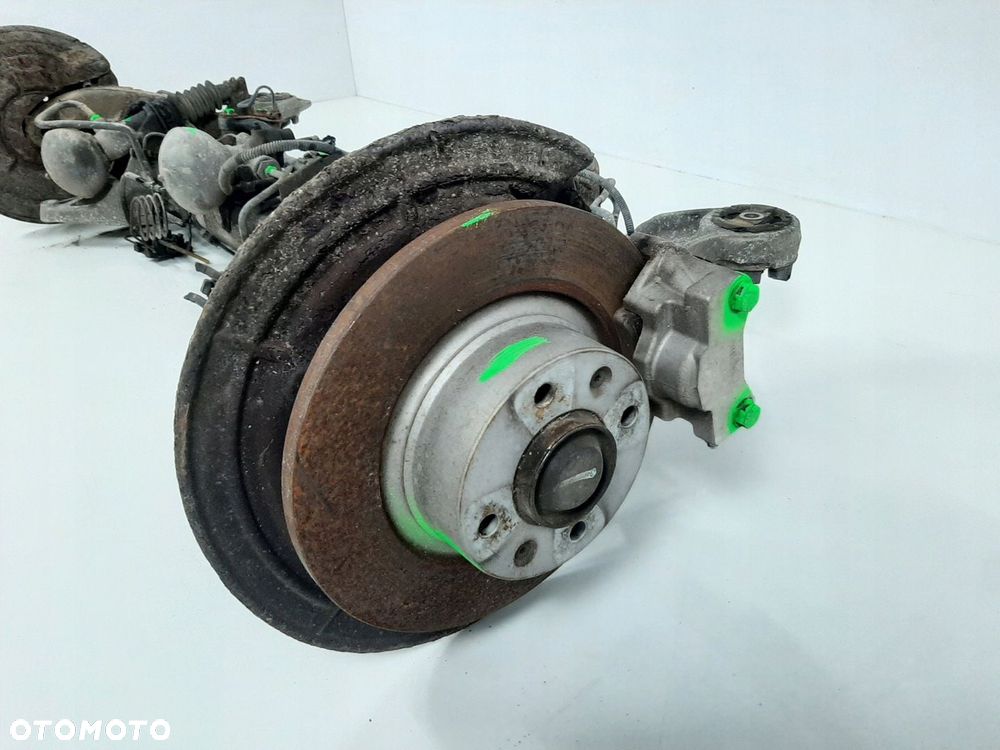 CITROEN C5 I 3.0 v6 02R BELKA OS TYL KOMPLETNA 527263 - 4