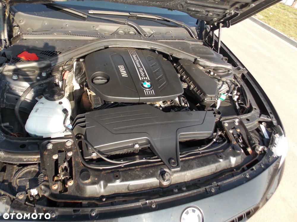 BMW Seria 3 318d - 8