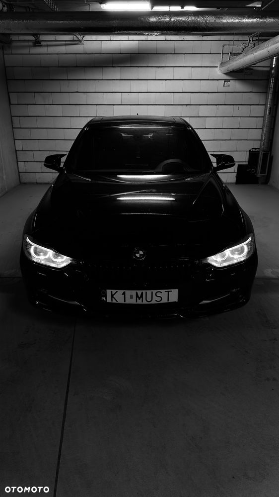 BMW Seria 3 328i xDrive Sport-Aut Sport Line - 2