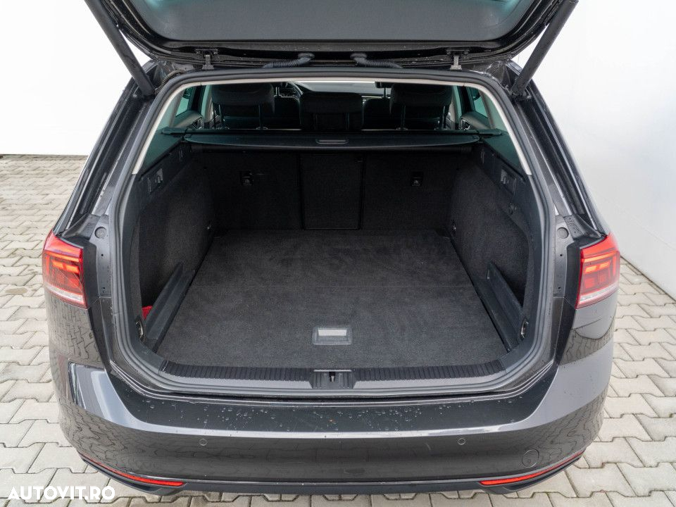 Volkswagen Passat - 6
