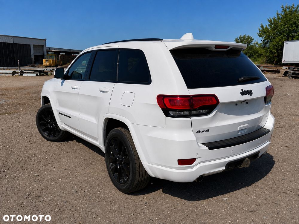 Jeep Grand Cherokee - 4