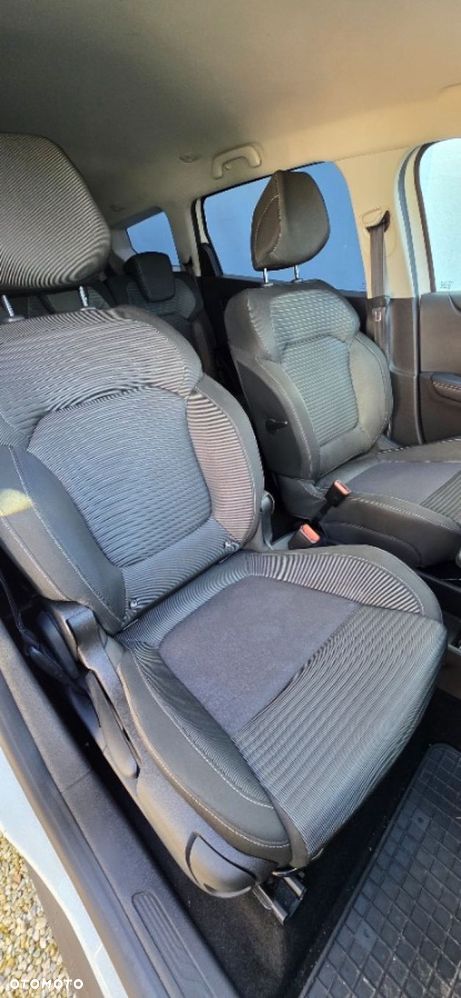 Renault Grand Scenic - 29