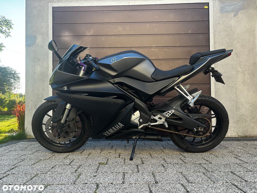 Yamaha YZF - 2