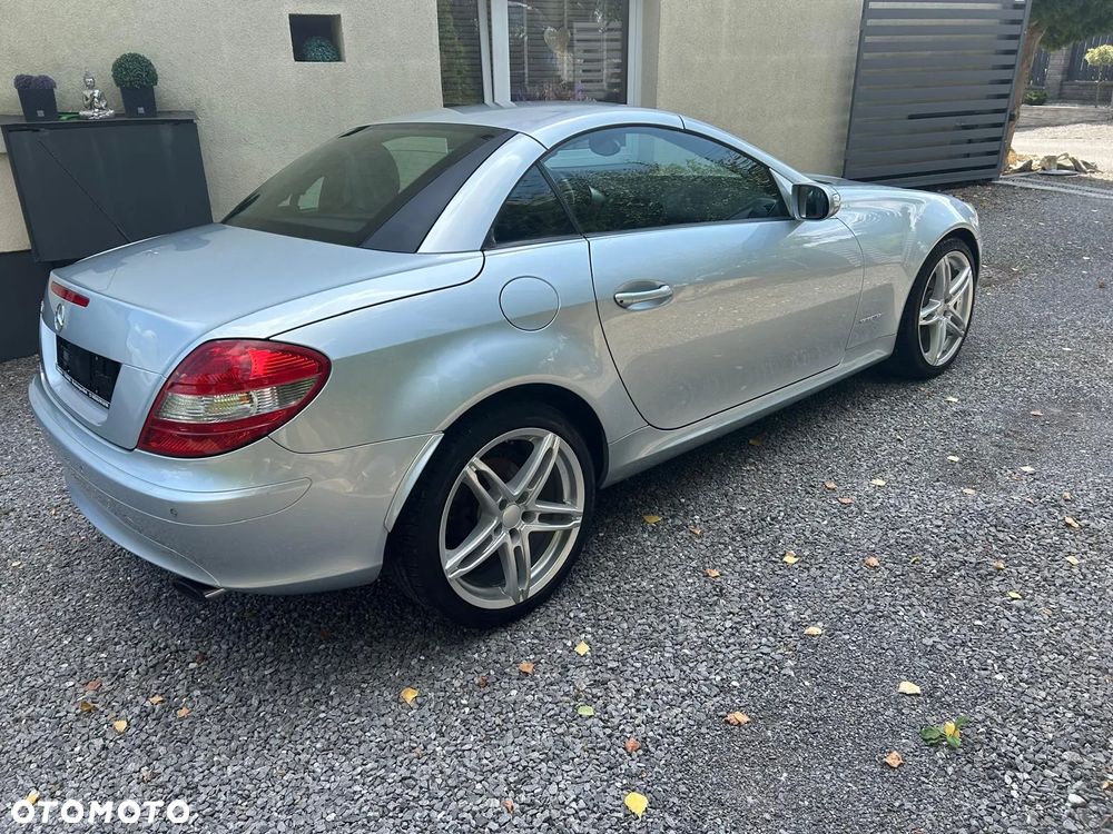 Mercedes-Benz SLK - 24