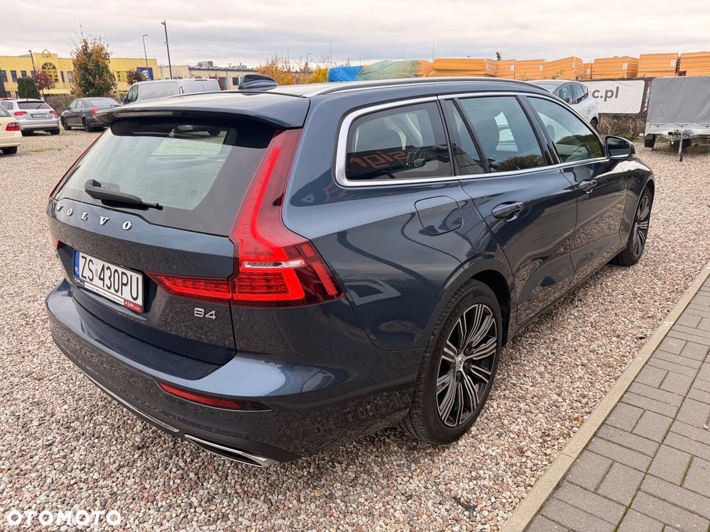 Volvo V60 2021 photo 5