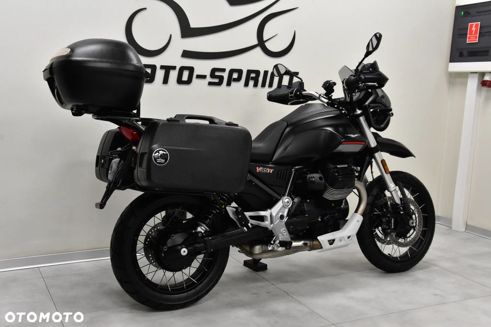 Moto Guzzi V85 - 11