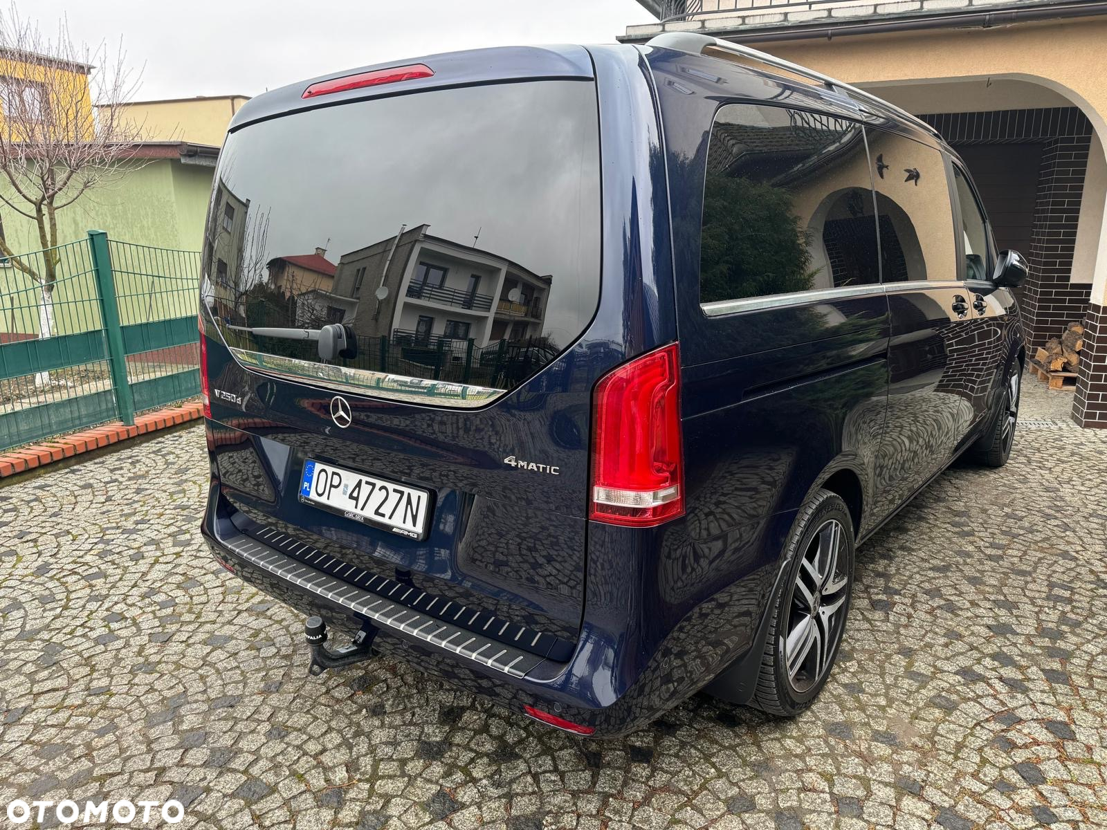 Mercedes-Benz Klasa V 250 d 4-Matic Exclusive 7G-Tronic - 9